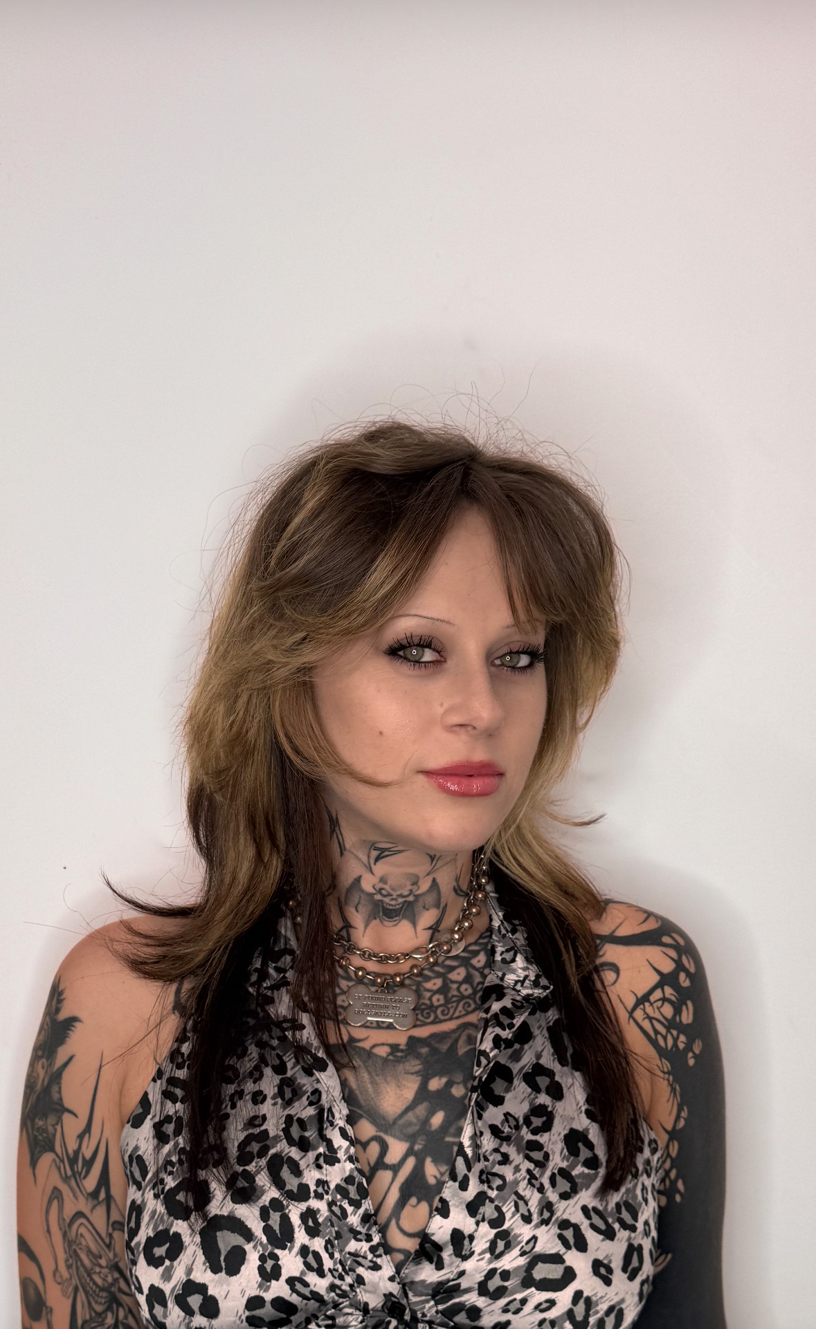 Kayla is from Oceanside, California and has been tattooing since 2018